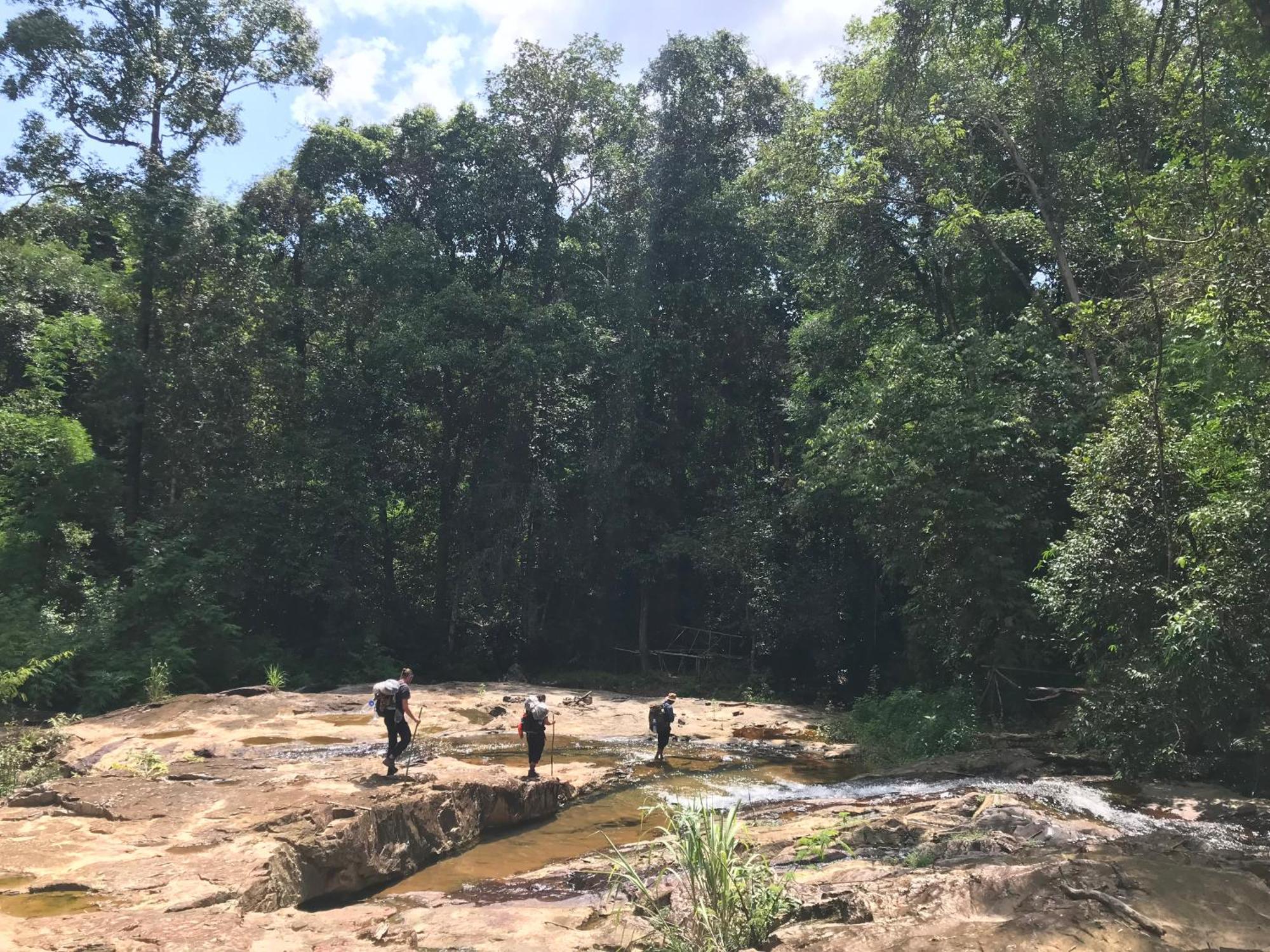 Happy Homestay Banlung & Trekking 外观 照片