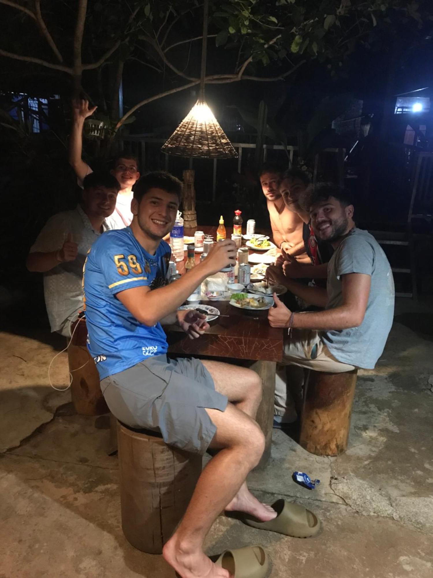 Happy Homestay Banlung & Trekking 外观 照片